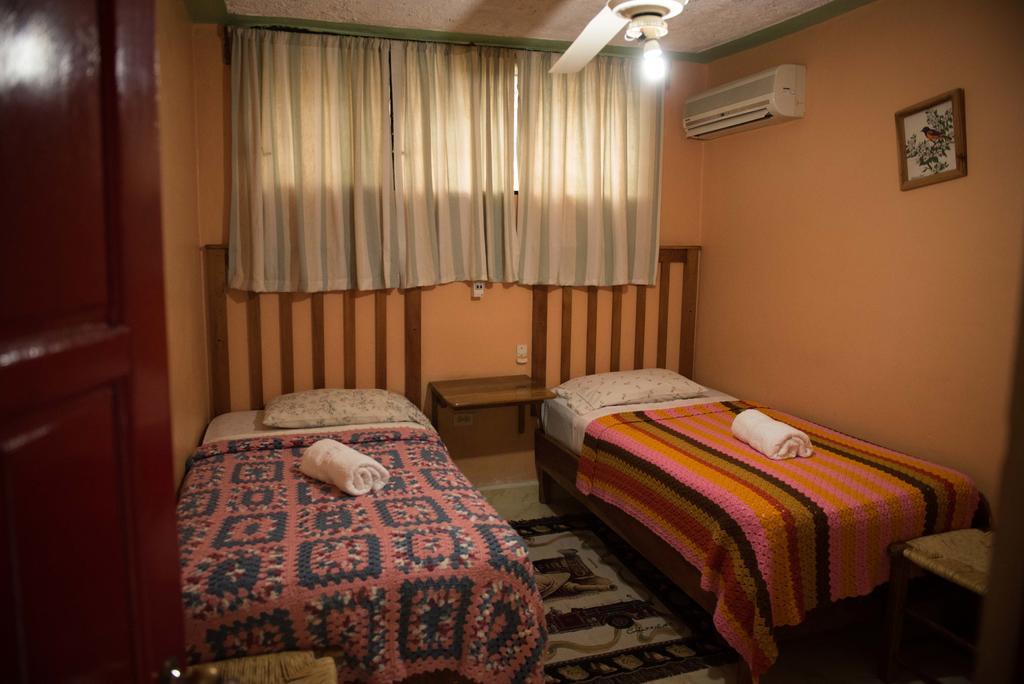 Hostal Dona Chava Педерналес Экстерьер фото