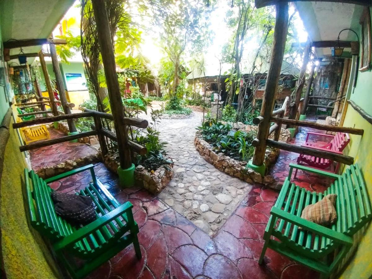 Hostal Dona Chava Педерналес Экстерьер фото